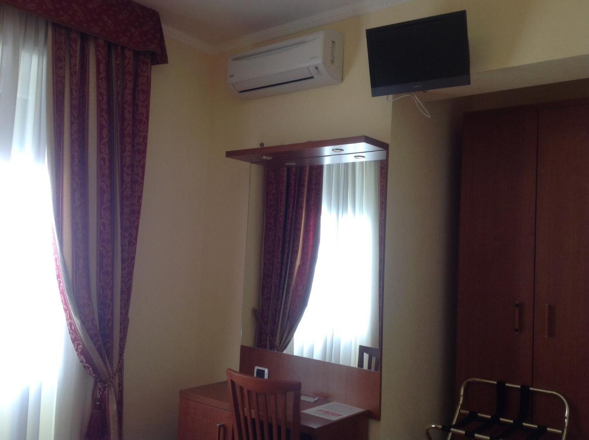 Hotel Residenza Fermi Roma Habitación foto